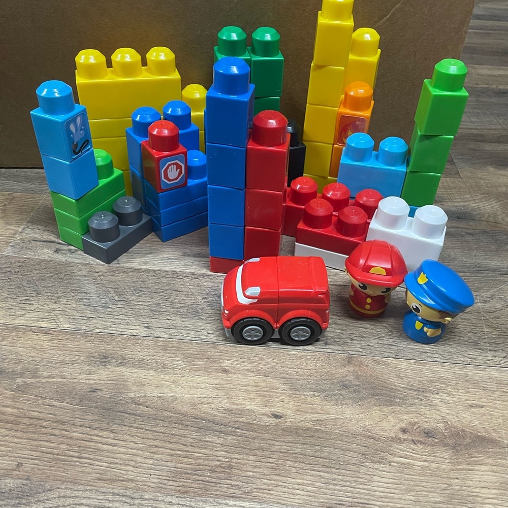 Mega blocks fireman, truck, policeman 60pc
